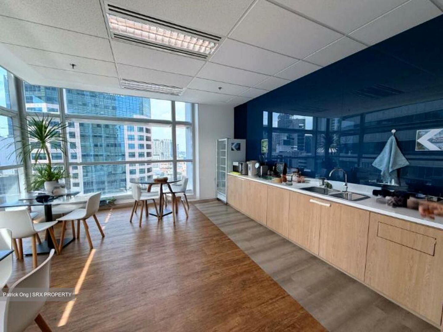 Bank Of China Building (D1), Office #524786811